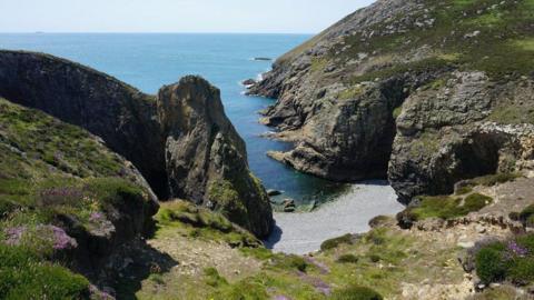 Porth Lleuog