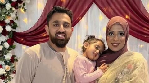 Akeel Nanabawa, his wife Hannaa Vorajee and their daughter Sara Nanabawa