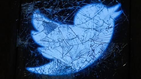 Cracked Twitter logo