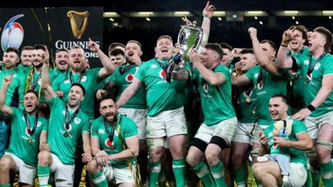 Ireland lifting the Six Nations trophy in 2023.