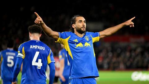 Dominic Calvert-Lewin celebrates