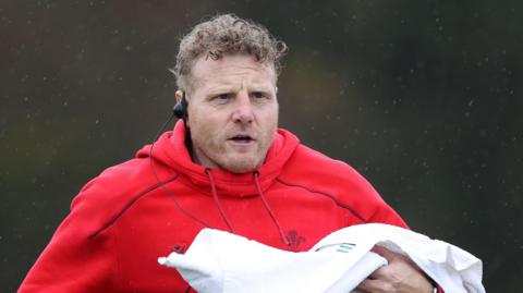 Wales coach Duncan Jones in training