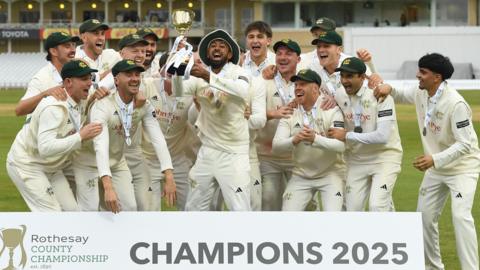 Notts lift the County Championship title