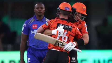 Jordan Hermann of Sunrisers Eastern Cape and Sunrisers Eastern Cape captain Tristan Stubbs celebrate