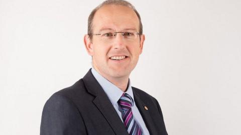 Llyr Gruffydd