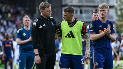 Eddie Howe and Kieran Trippier