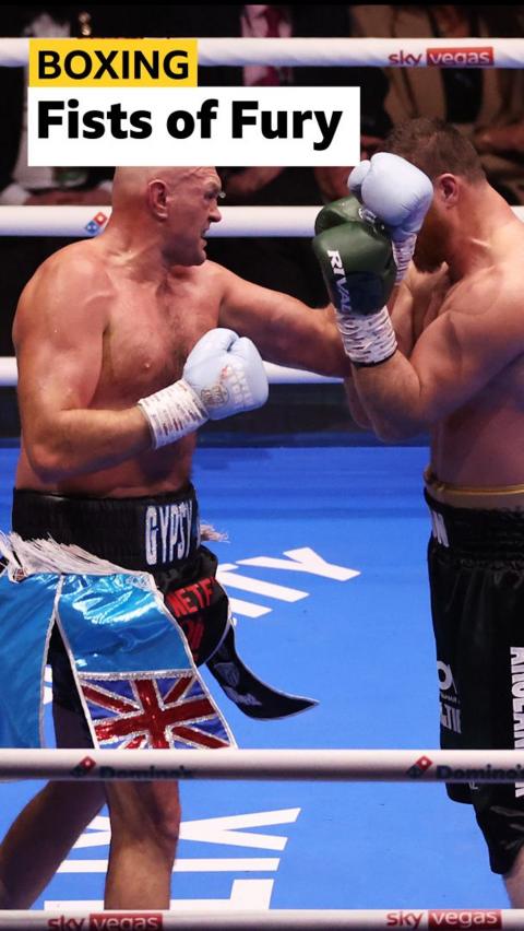 Tyson Fury fighting with Arslanbek Makhmudov