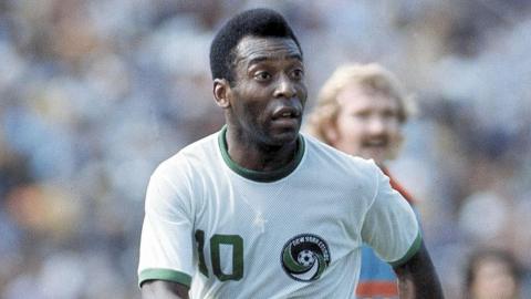 Brazil legend Pele in action for New York Cosmos in 1975