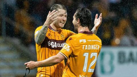 Motherwell scored on 91 minutes to beat Peterhead