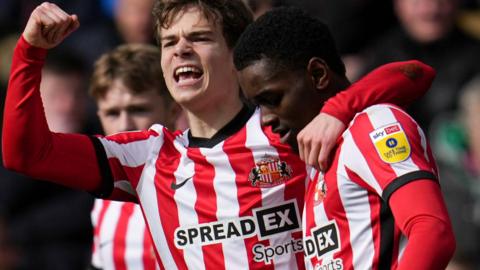 Sunderland celebrate goal