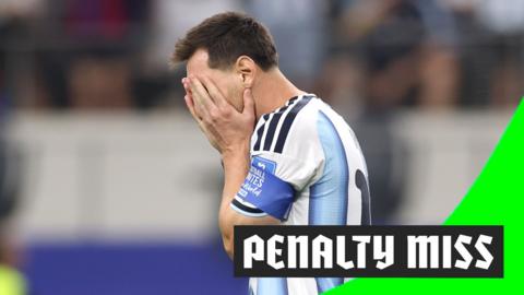 Argentina's Lionel Messi reacts to missing a penalty against Austria in the 2026 World Cup