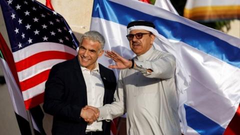 Israeli foreign minister Yair Lapid meeting Bahrain foreign minister Abdullatif bin Rashid Al Zayani (27/03/22)