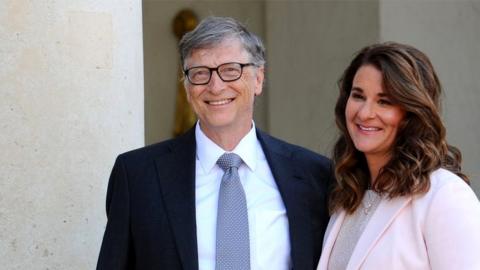 Image shows Bill and Melinda Gates in 2017