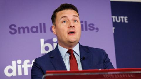 Wes Streeting addresses the IFG conference.