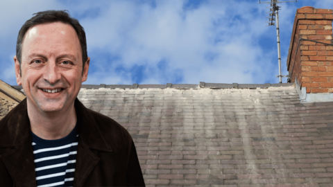 Image shows consumer champ matt allwright in front of a poorly fixed roof