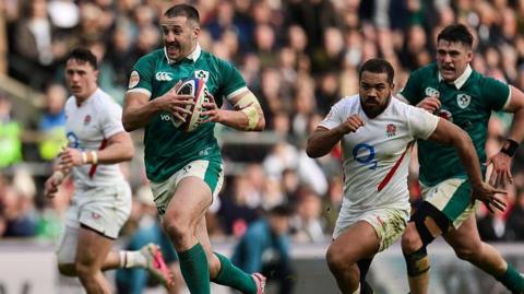 Stuart McCloskey makes a break in Ireland's win over England