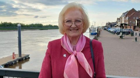 Photograph of Jill Bennett on the quayside