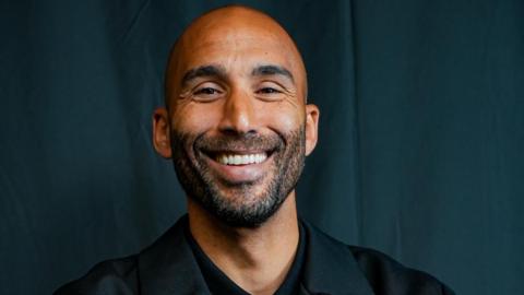 Walsall's new head coach Lee Grant