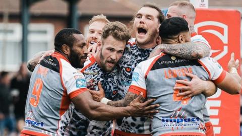 Leigh scored four of their tries in the second half at Belle Vue