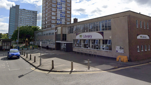 Exterior view of Stevenage Library