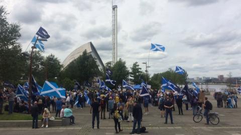 Protest outside 鶹Լ Scotland