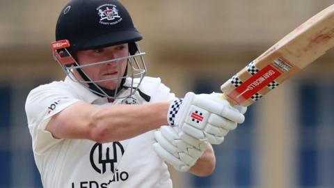 Joe Phillips batting