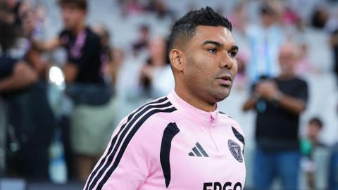 Casemiro warming up for Inter Miami 