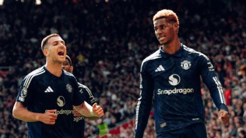 Marcus Rashford celebrates his goal for Manchester United at Southampton