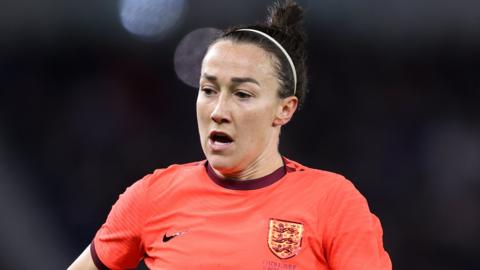 Lucy Bronze