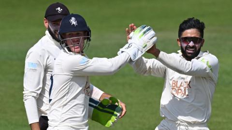 Hamidullah Qadri takes a wicket for Kent