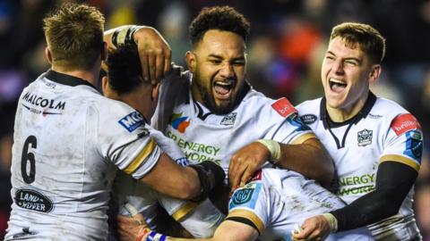 Glasgow Warriors celebrate