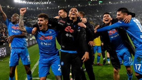 Napoli celebrate beating Juventus