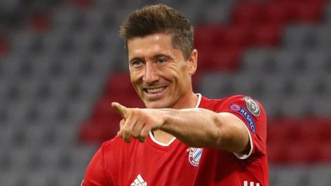 Robert Lewandowski celebrates scoring for Bayern Munich against Chelsea