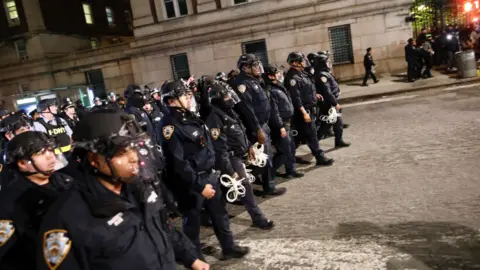 NYPD enter Columbia University campus