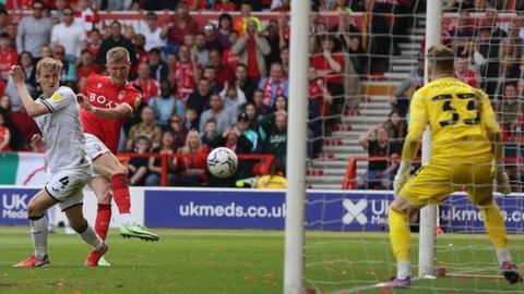 Sam Surridge scores for Forest