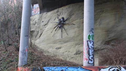Spider sculpture