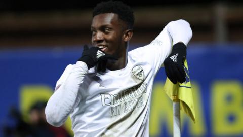 Eddie Nketiah scores for Arsenal