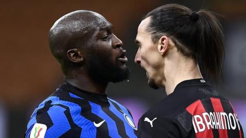 Lukaku and Ibrahimovic arguing aggressively