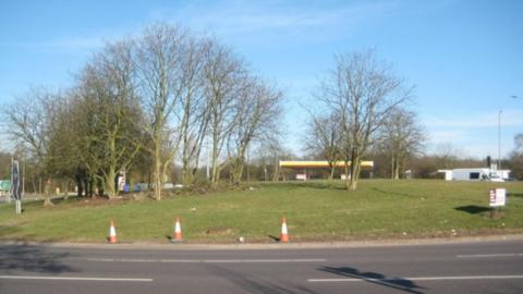Roundabout at Stirling Corner on the A1