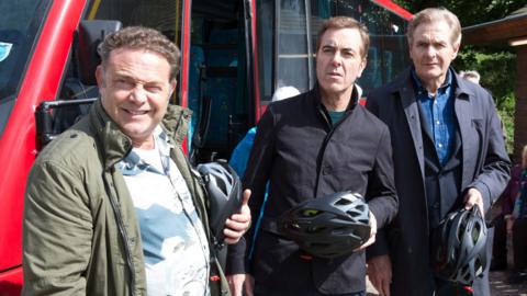 John Thomson, James Nesbitt and Robert Bathurst in Cold Feet