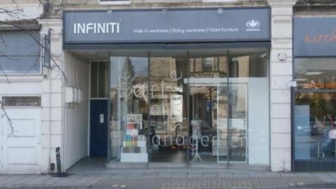 Infiniti2 shop sign
