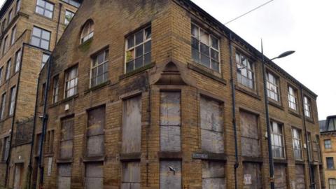 The warehouse in Chapel Street