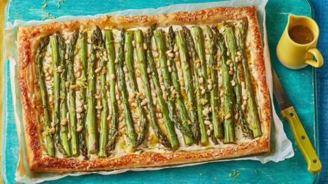 Asparagus tart with honey mustard dressing.