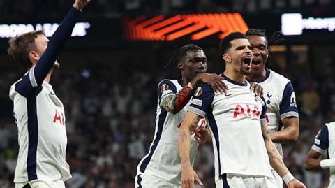 Tottenham celebrate
