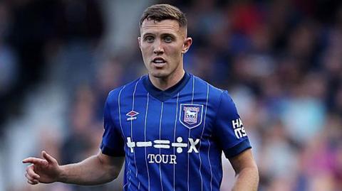 Dara O'Shea in action for Ipswich Town
