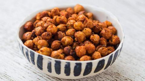 Smoky roasted chickpeas