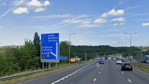 Junction 25, M62