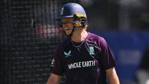 Ollie Pope during a net session