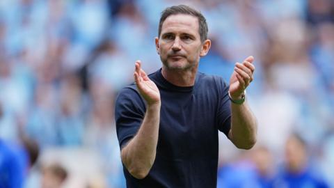 Frank Lampard claps the fans after the game