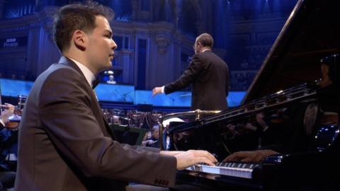 Alim Besembaiev playing at the Proms